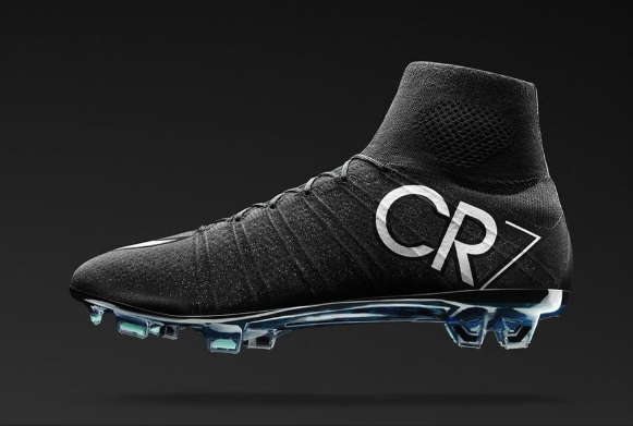 Cristiano Ronaldo Memilih Sepatu Bola Adidas, Karena ?