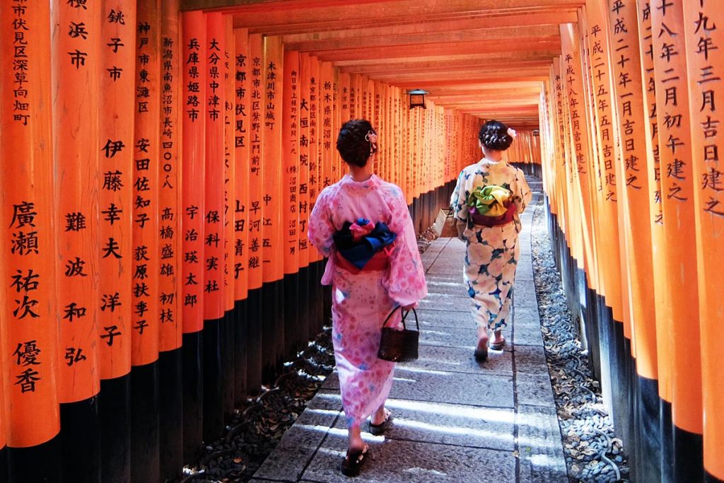 Wisata Fushimi Inari Shrine